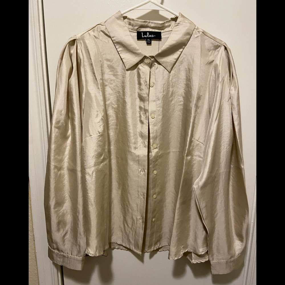 Women’s shirt